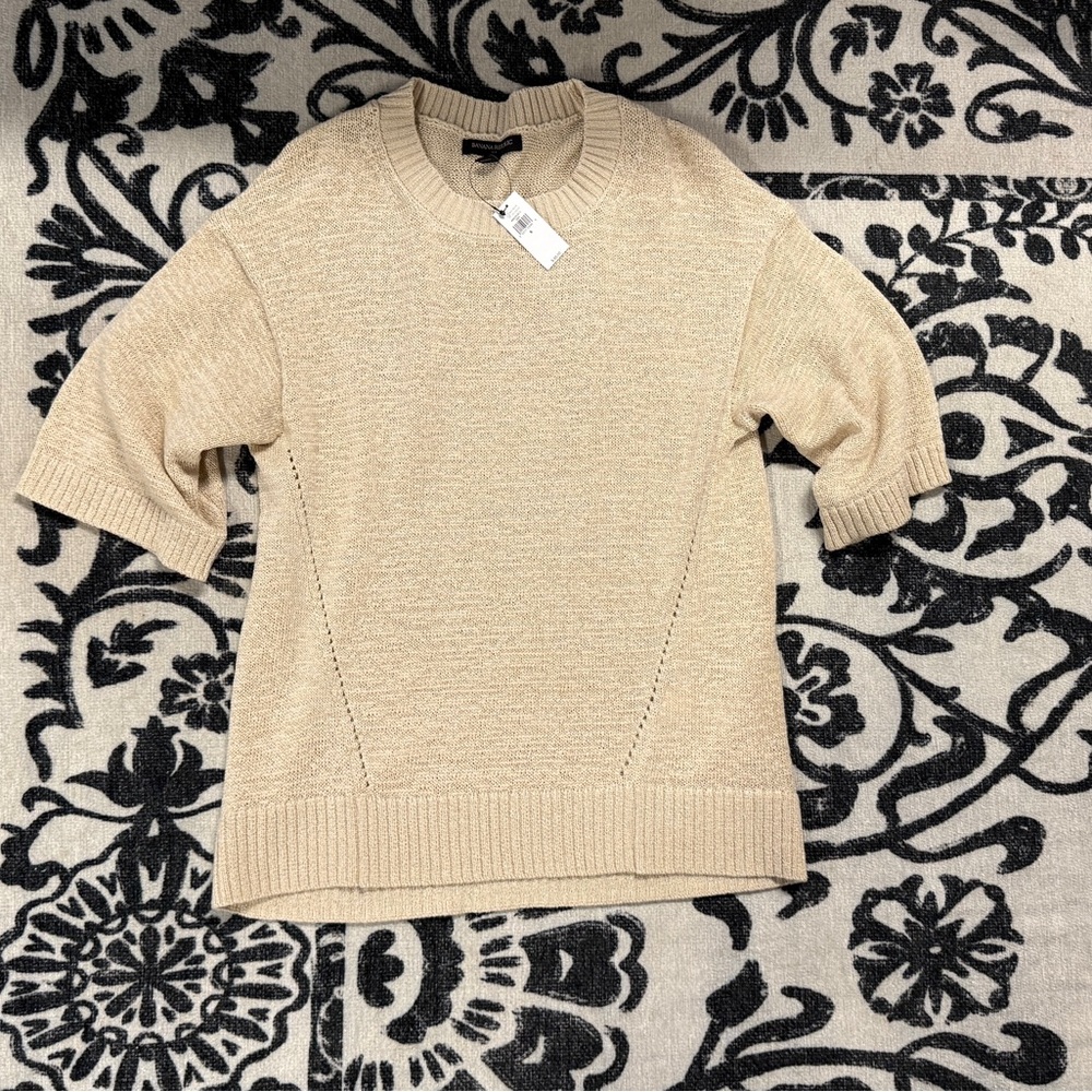 Banana Republic Cream Crew Neck Sweater